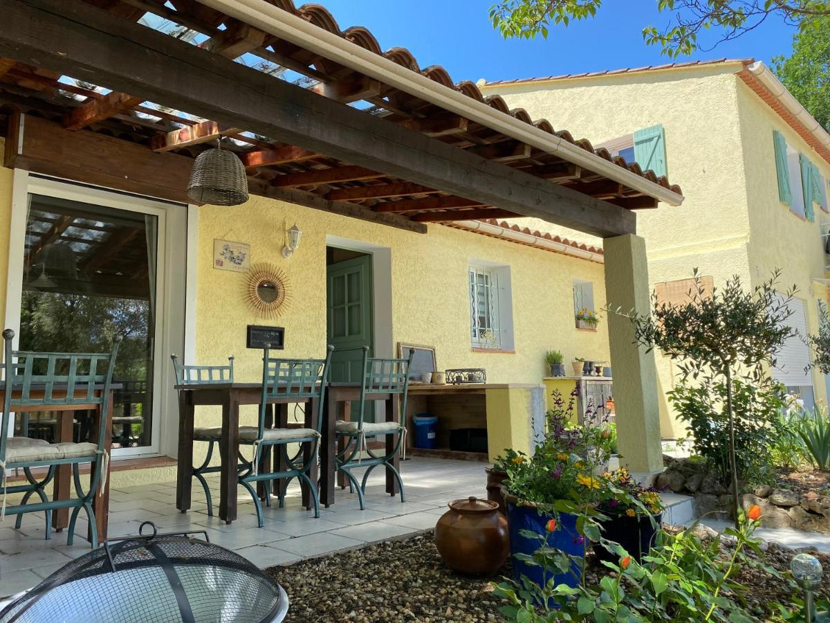 L'Eveil En Provence Bed & Breakfast Entrecasteaux Exterior photo